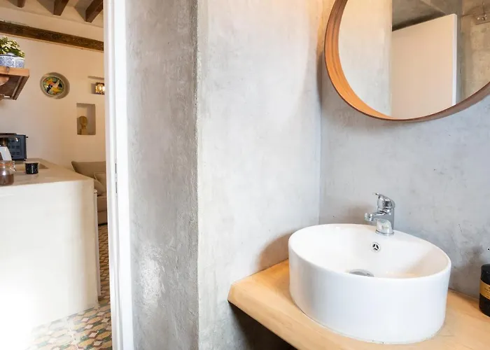 فيلة Nisos Karpathou *