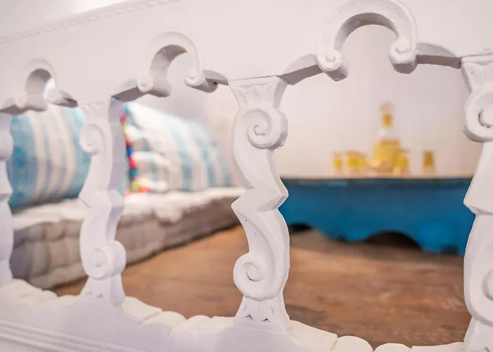 فيلة Nisos Karpathou